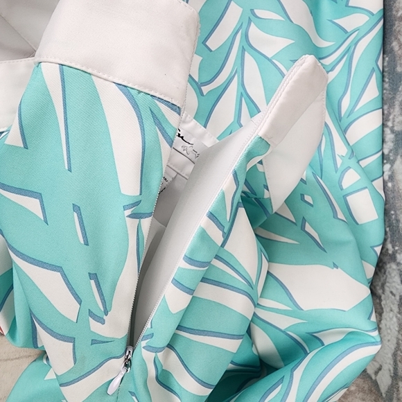 Greg Norman Golf Skort Stretch Skirt Leaf Pattern White/Teal Size 8 Summer - Picture 10 of 13